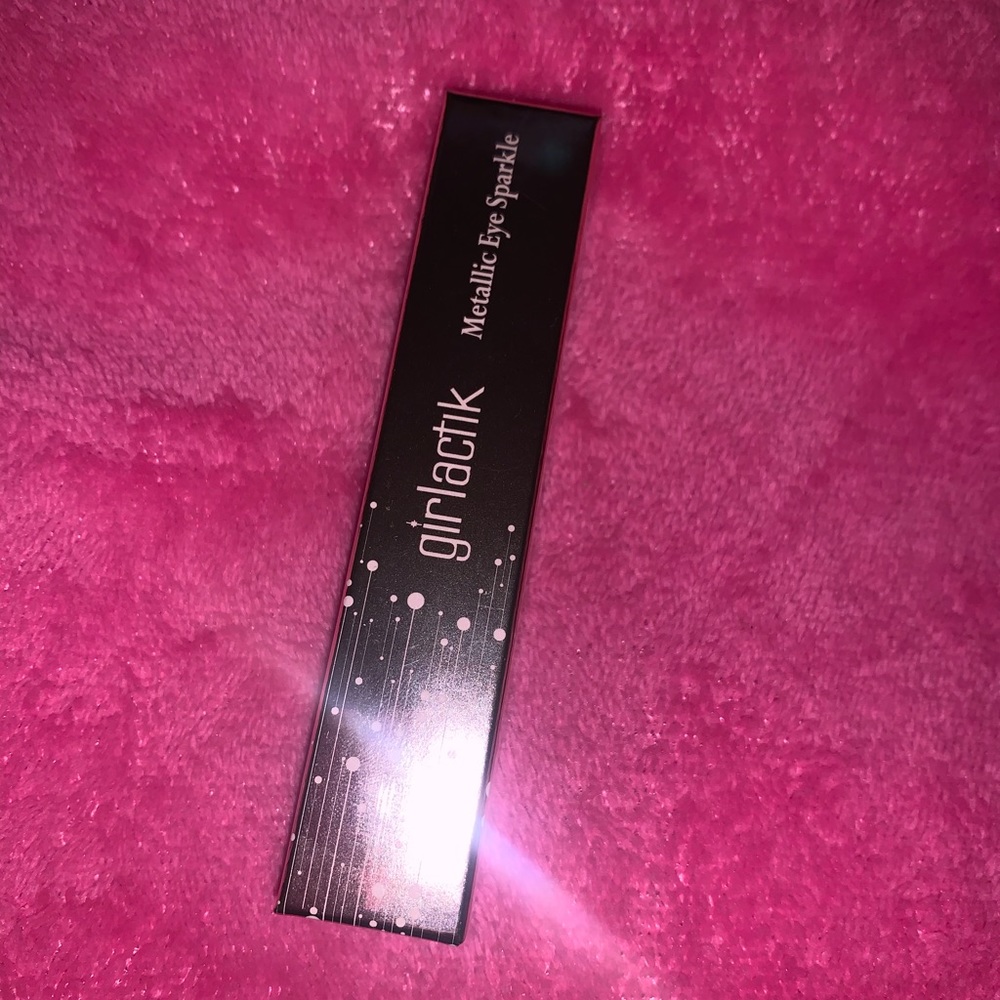 Liquid eyeshadow/ Metallic Eye Girlactik
